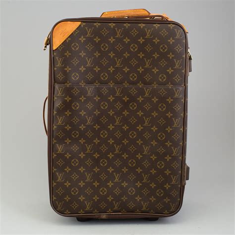 louis vuitton luggage carry on|Louis Vuitton hard suitcase.